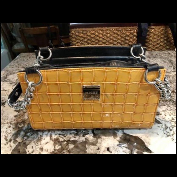 Miche handbag with four interchangeable shells. - Picture 2 of 7